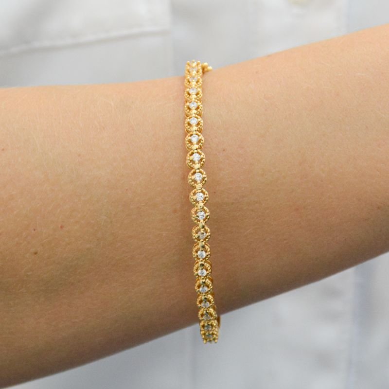 Bracelete com Detalhes Redondos e Zircônias com Fecho de Segurança