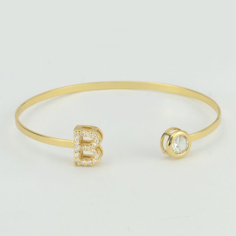 Bracelete Ajustável Letra Cravejada Com Ponto de Luz