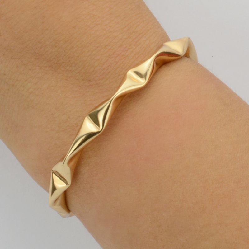 Bracelete Martelado Geométrico