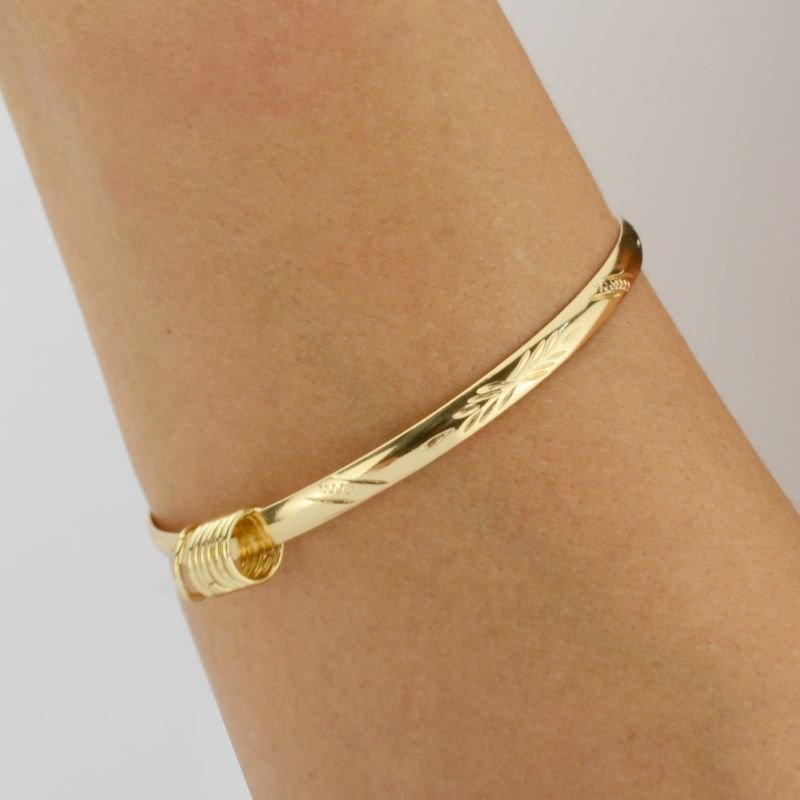 Bracelete Trabalhado Com Argolas