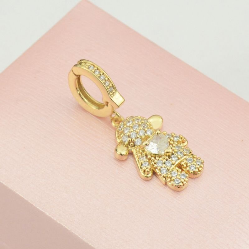 Pingente Menina com Zircônias Cristais com Contra Argola Modelo Click