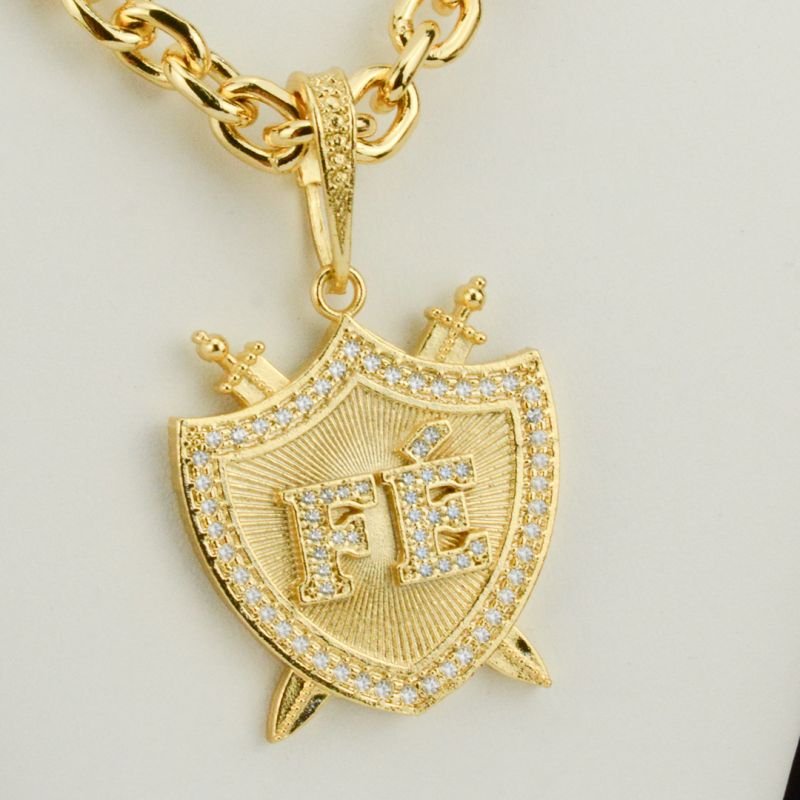 Pingente Placa Escudo Fé com Zircônias